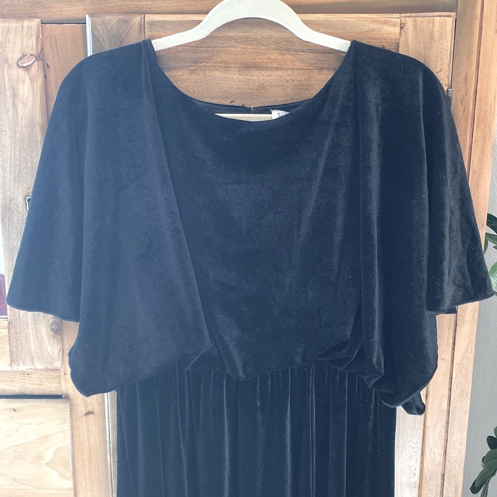 Long Black Velvet Dress